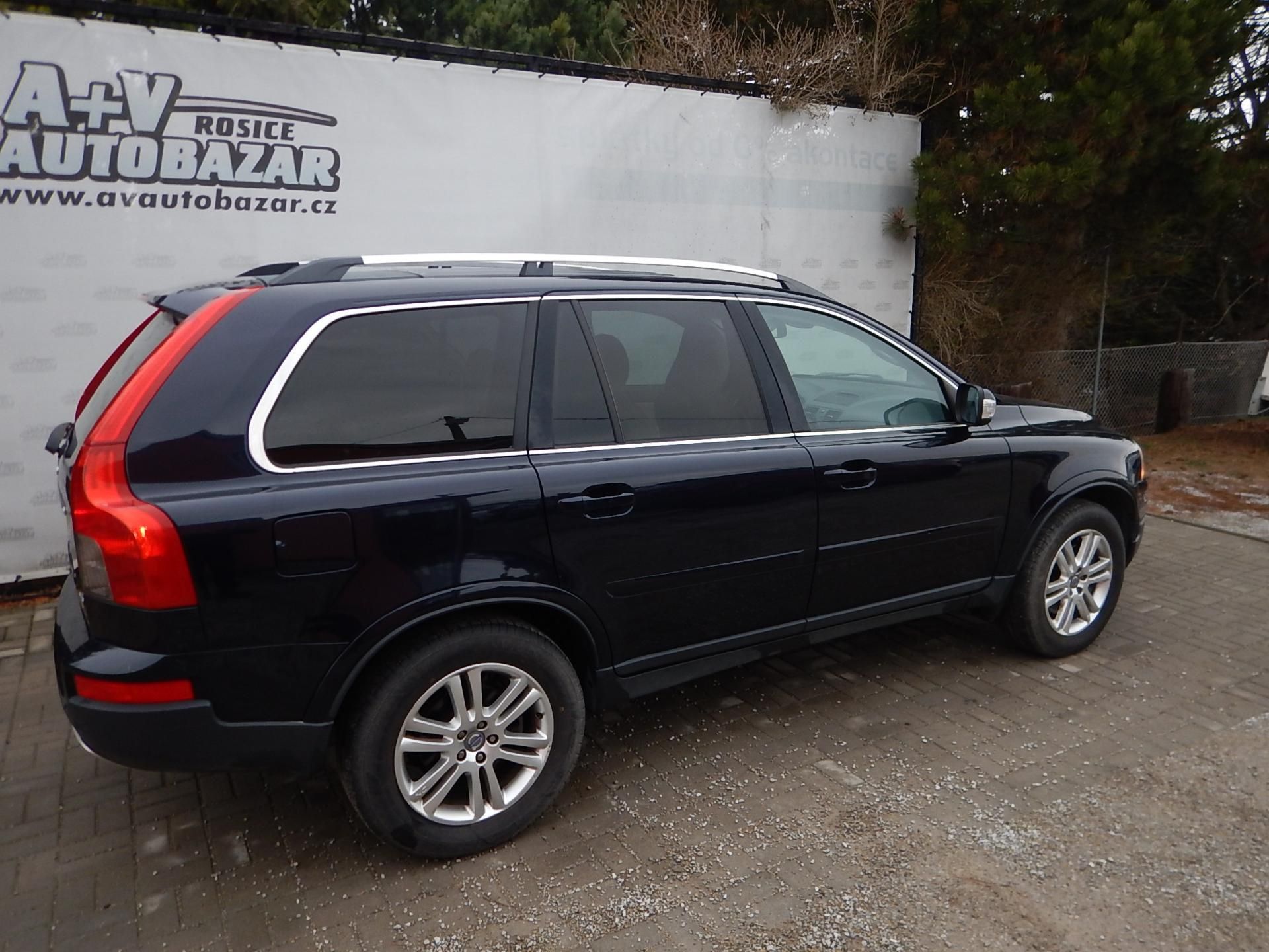Volvo XC90, 2.4 D5   136kw - fotka 5