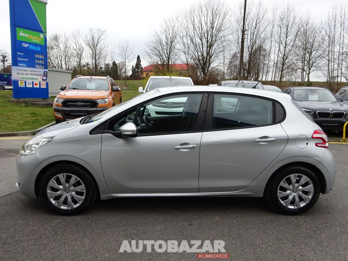 Peugeot 208, 1,2 i, GARANCE KM,nové rozvody - fotka 4