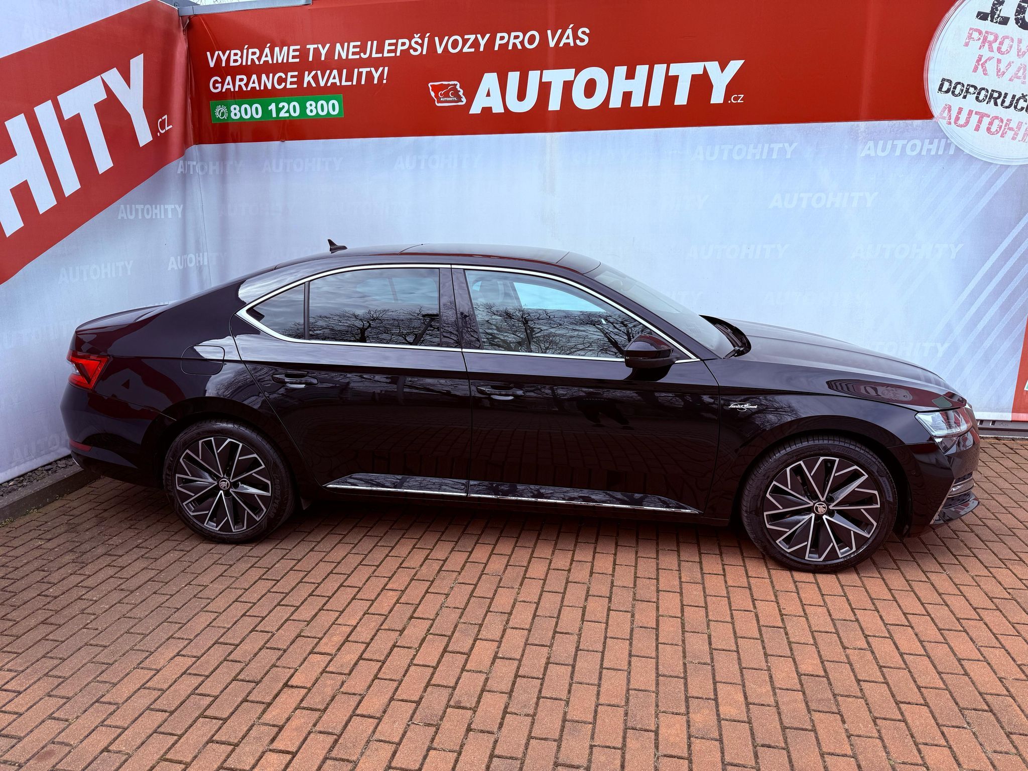 Škoda Superb, 2.0 TSi L&K DSG, ČR, 1.Maj - fotka 6