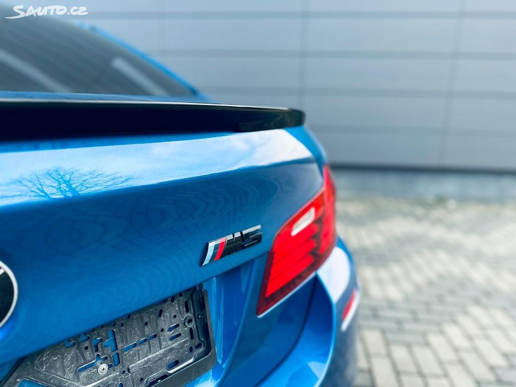 BMW M5 4.4L Monte Carlo Blue H&R Top | Sauto.cz
