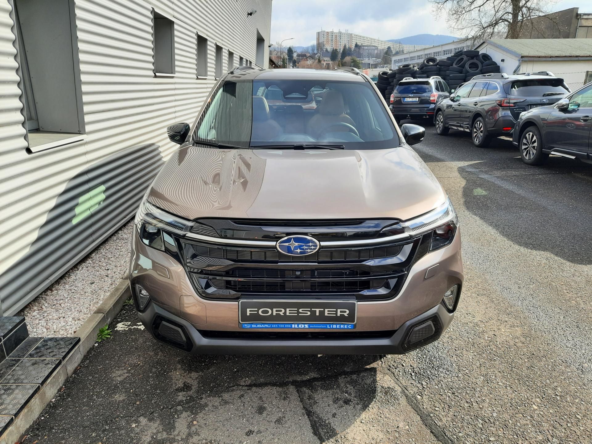 Subaru Forester, NOVÝ FORESTER 2,0i TOURING - fotka 2