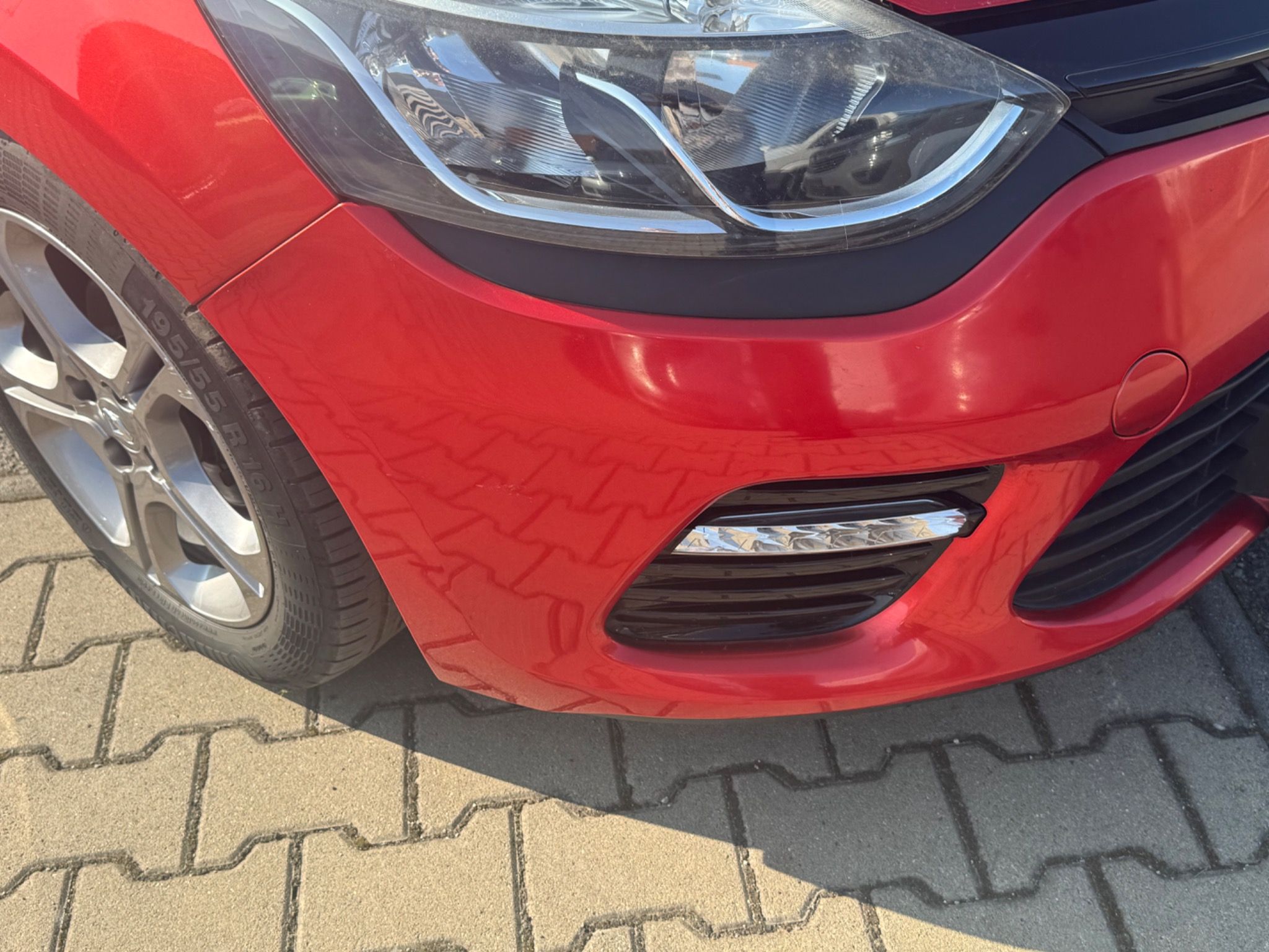 Renault Clio, 0.9Tce-SPORT-GT.LINE-NAVI-TOP - fotka 6