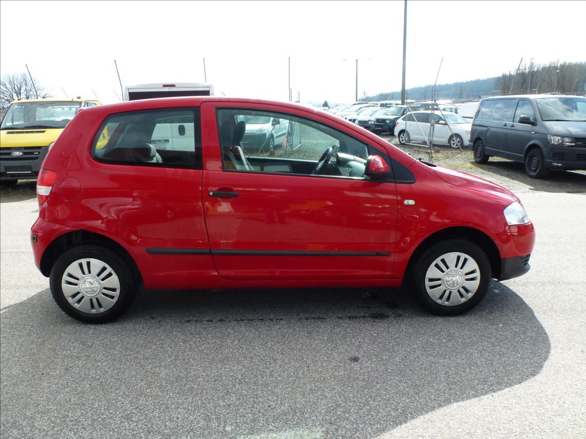 Volkswagen Fox, 1,2 HTP 12V - fotka 6