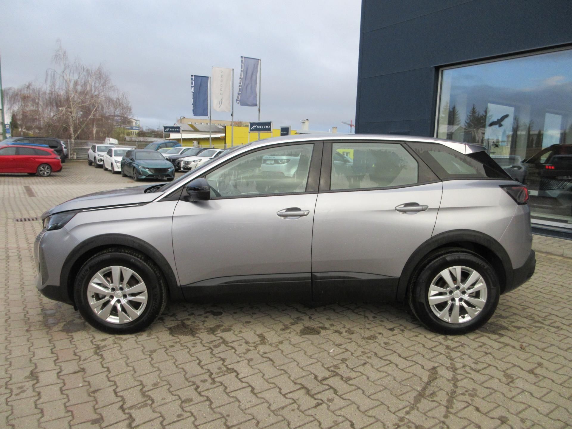 Peugeot 3008, ACTIVE 1.2 PureTech 130 EAT8 - fotka 5