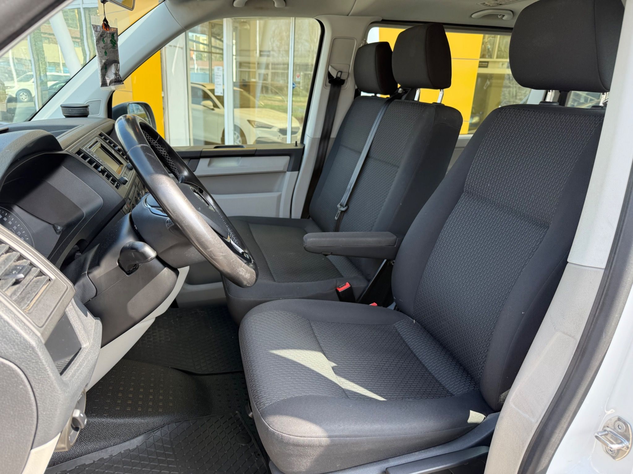 Volkswagen Caravelle, 2TDI150DSG,LongServis,topeníSE - fotka 5