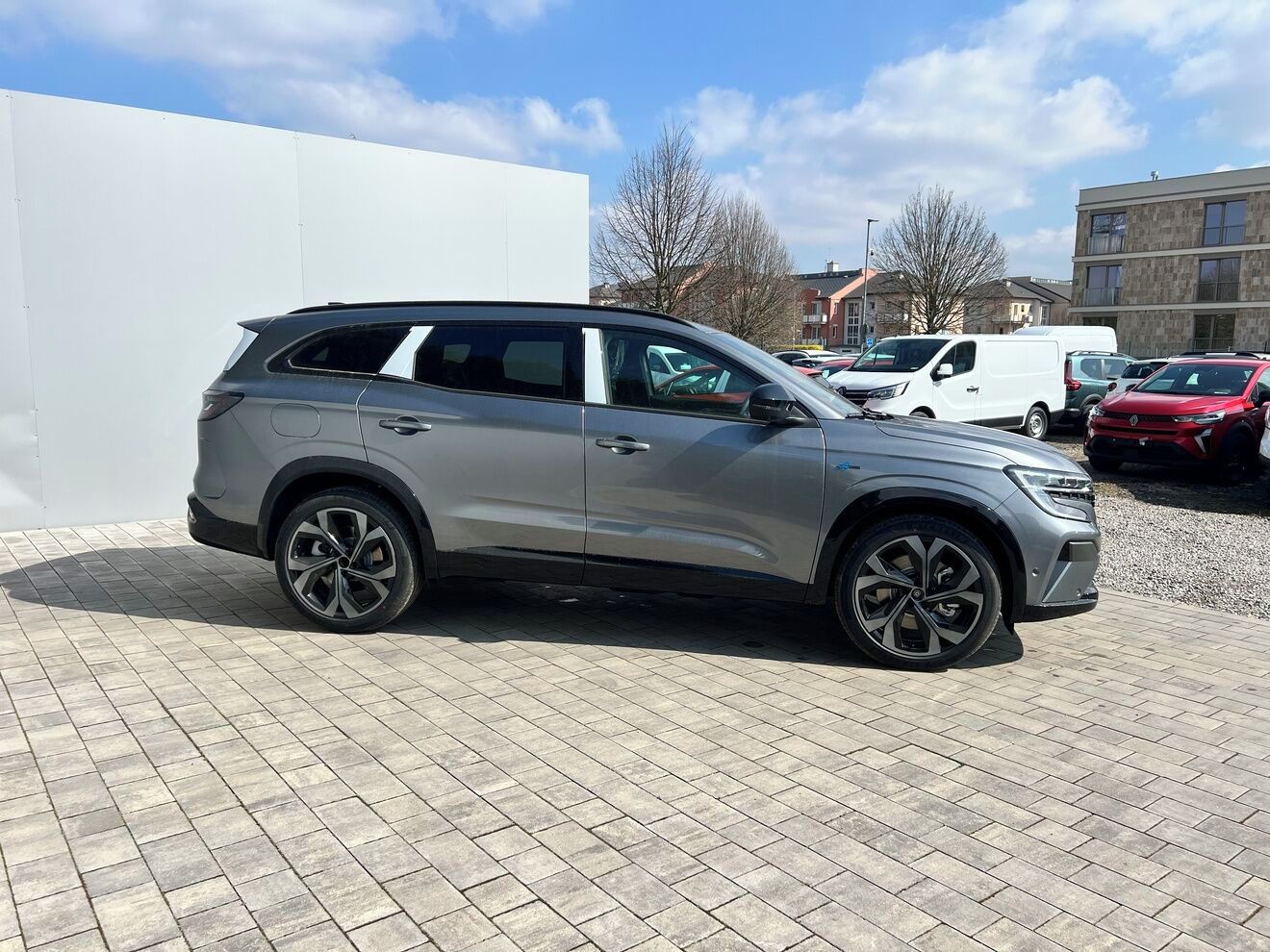 Renault Espace, esprit Alpine E-Tech full hybr - fotka 5
