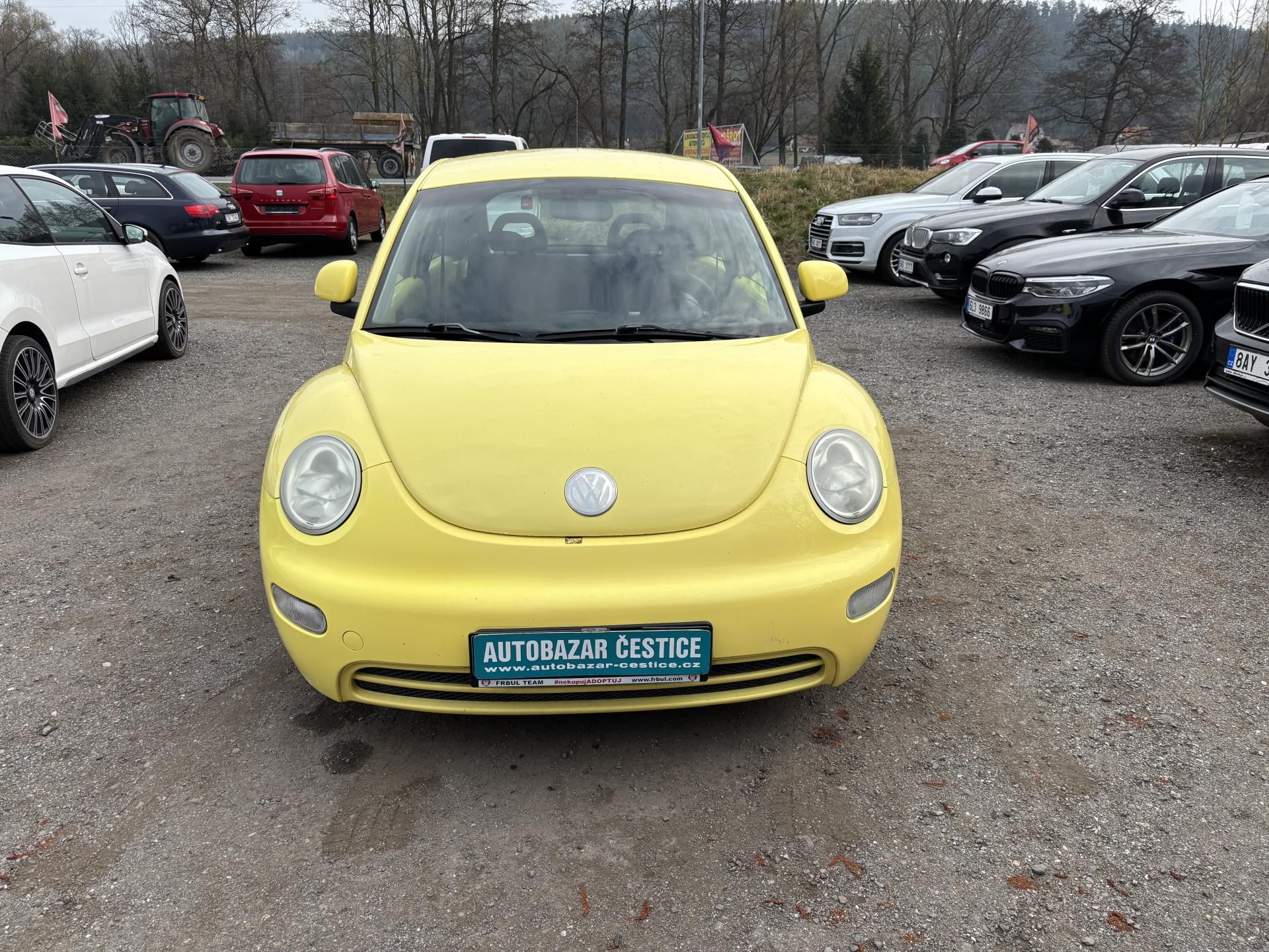 Volkswagen New Beetle, 2.0i - fotka 2
