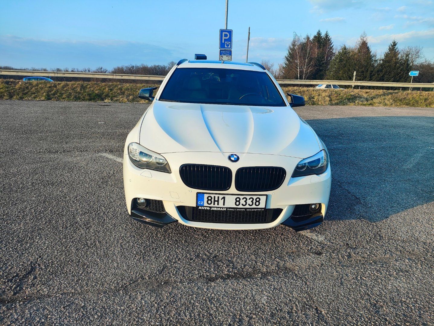 BMW Řada 5, 520D M-Packet - fotka 3