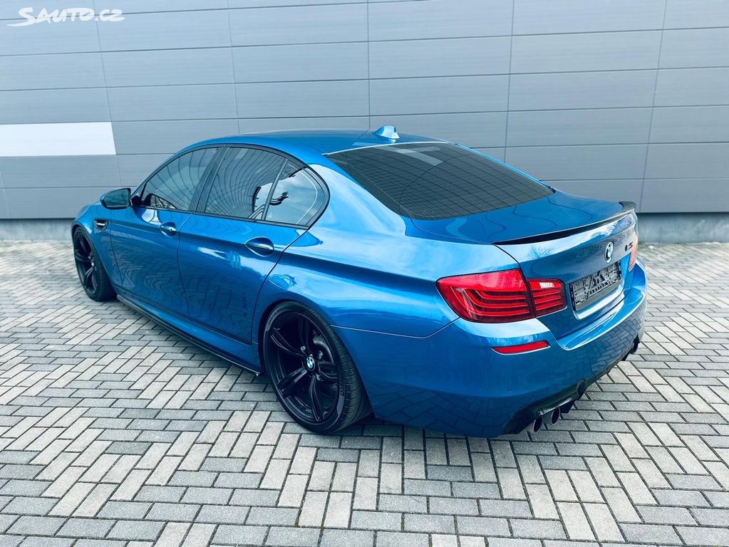 BMW M5 4.4L Monte Carlo Blue H&R Top | Sauto.cz
