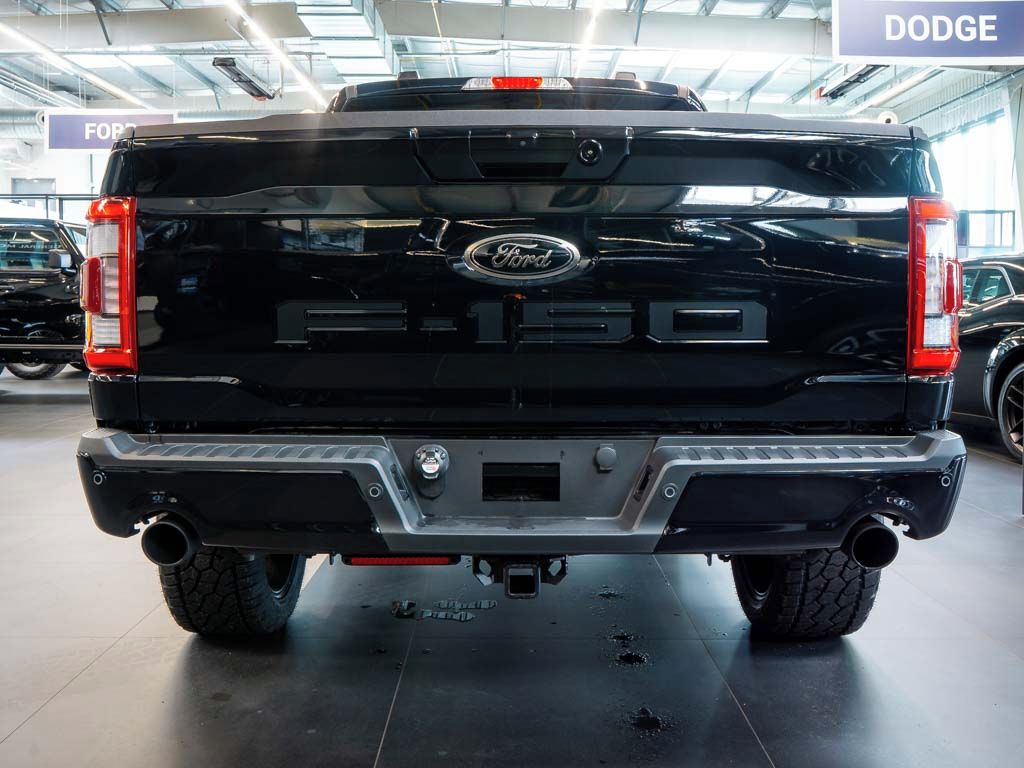 Ford F-150, 5.0 V8 Lariat 2" Lift, 33 pneu - fotka 4