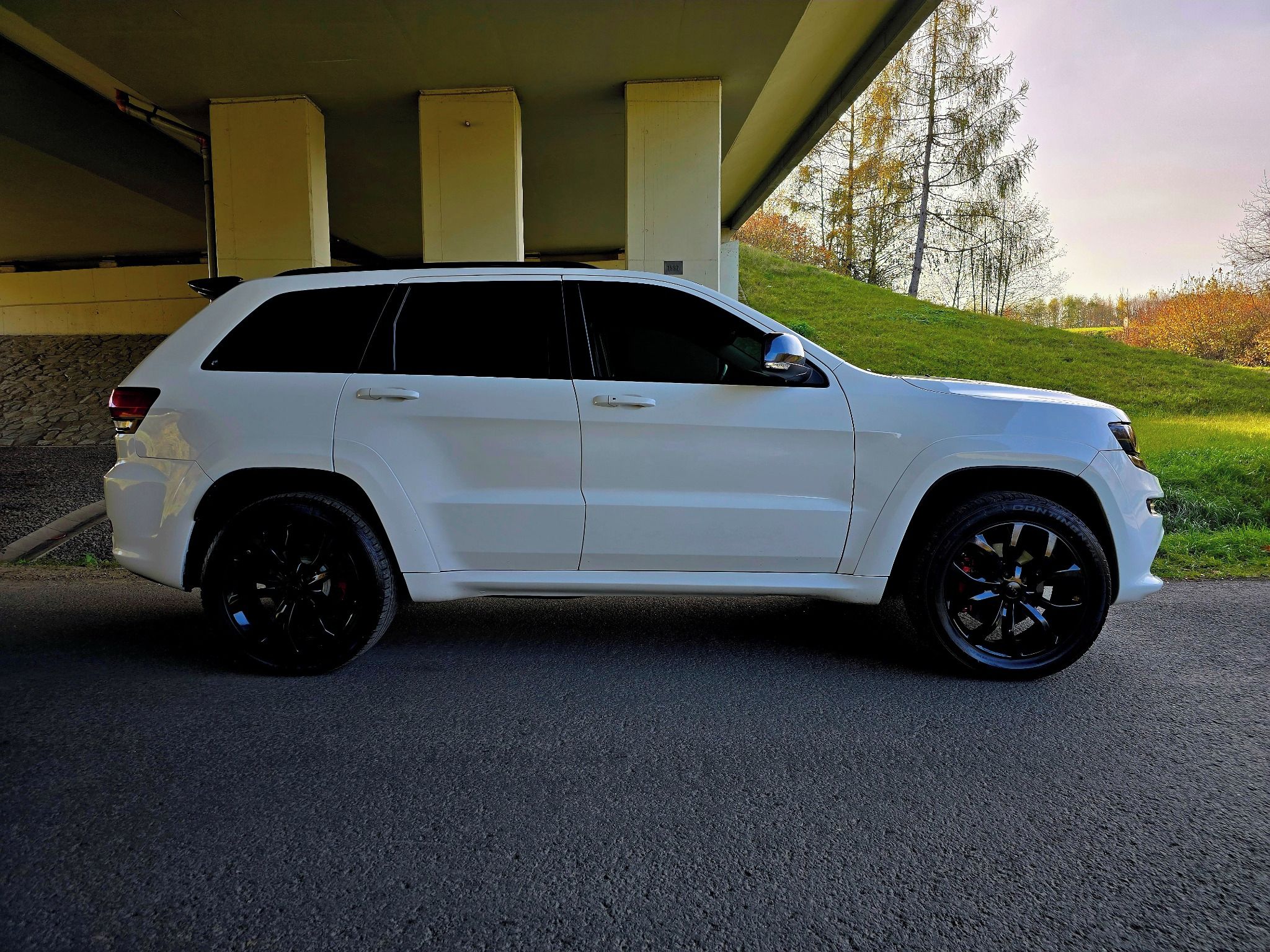 Jeep Grand Cherokee, 5,7 HEMI, SRT Packed, LPG - fotka 2