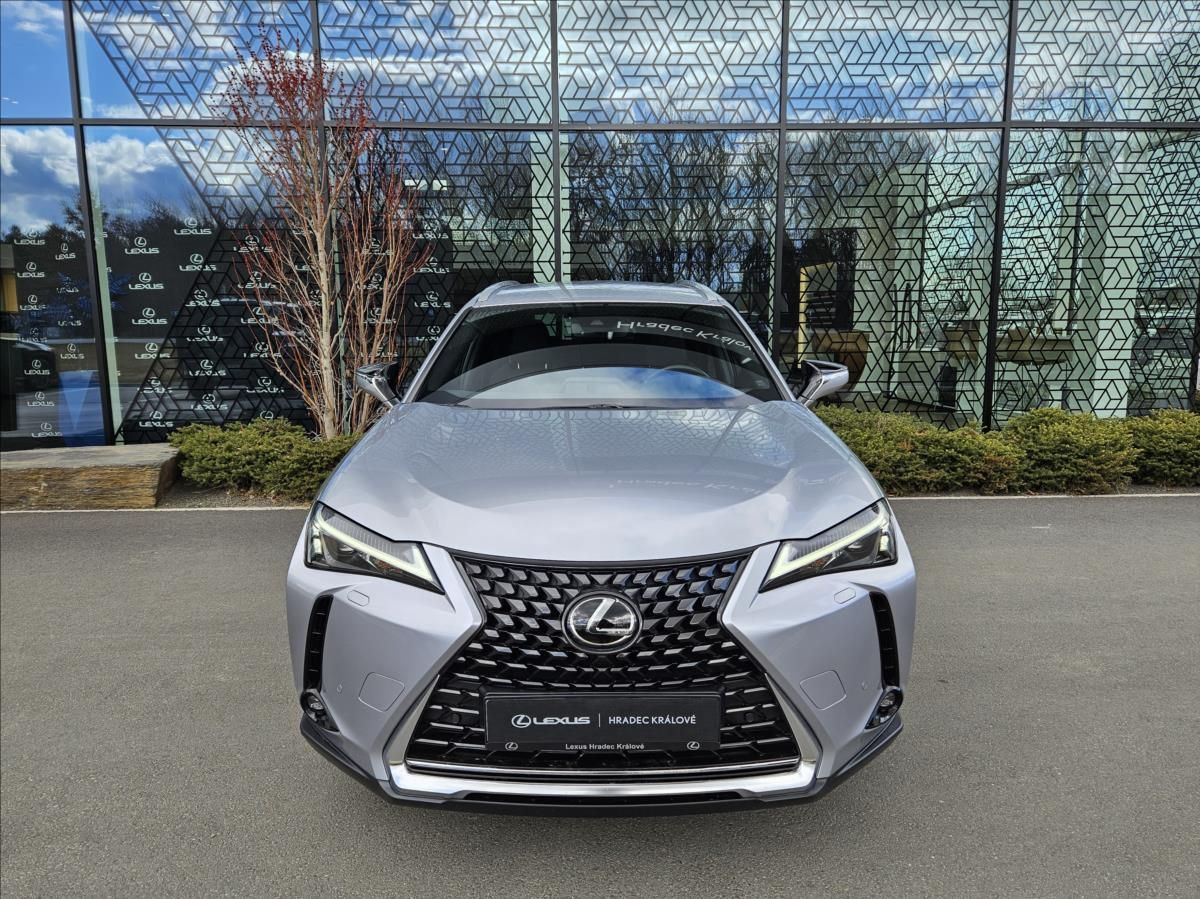 Lexus UX 250h, 2,0 UX 250h Business Tech  2,0 - fotka 4