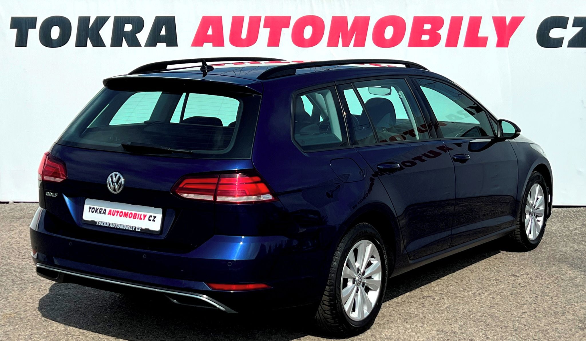 Volkswagen Golf, 1.6TDI Navigace ACC Kamera DPH - fotka 4