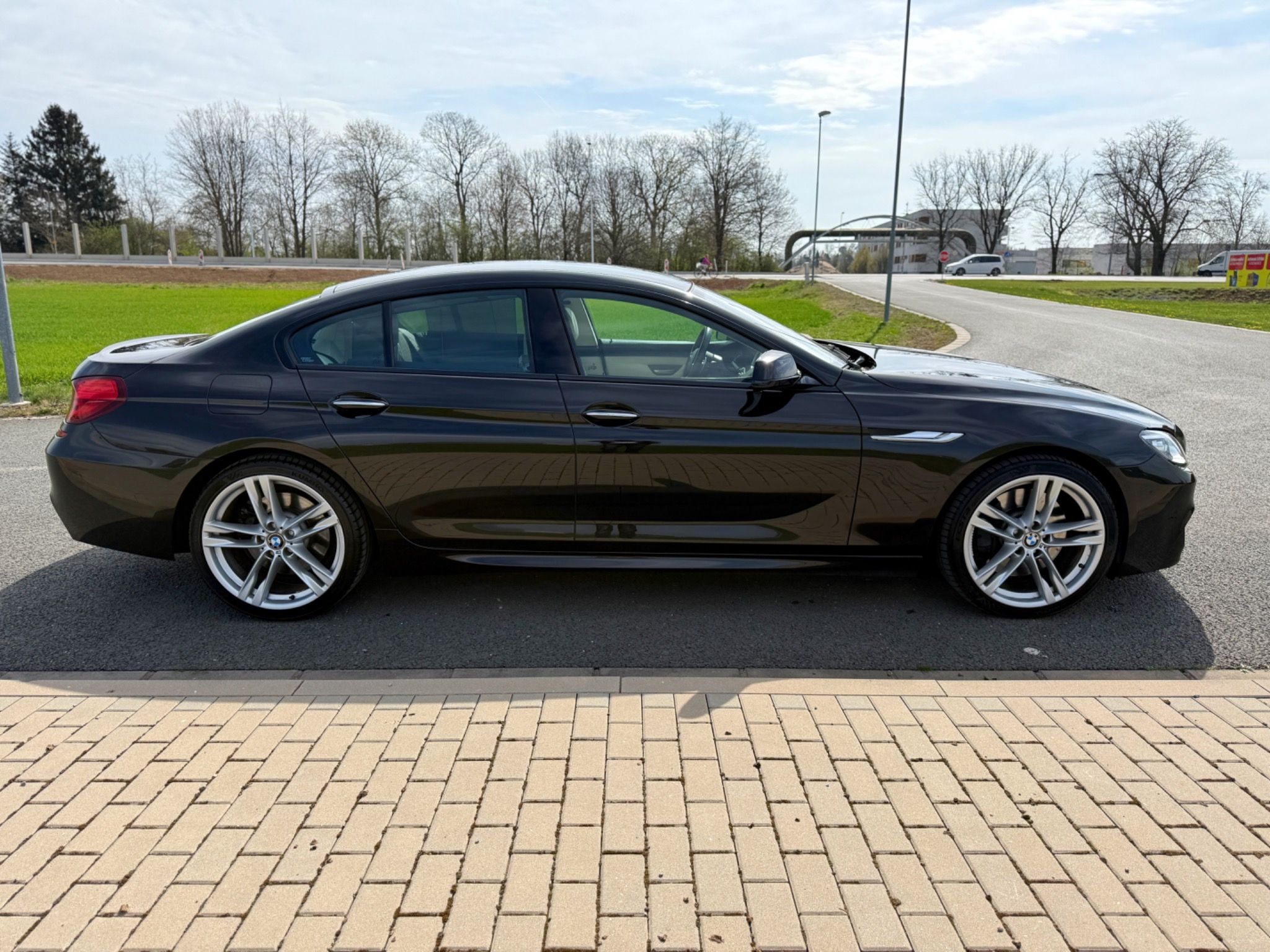 BMW Řada 6, 650i xDRIVE M-PAKET LED NAVI - fotka 6