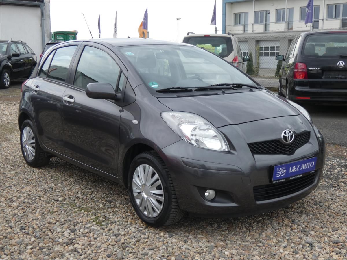 Toyota Yaris, 1,0 VVT-i - fotka 3