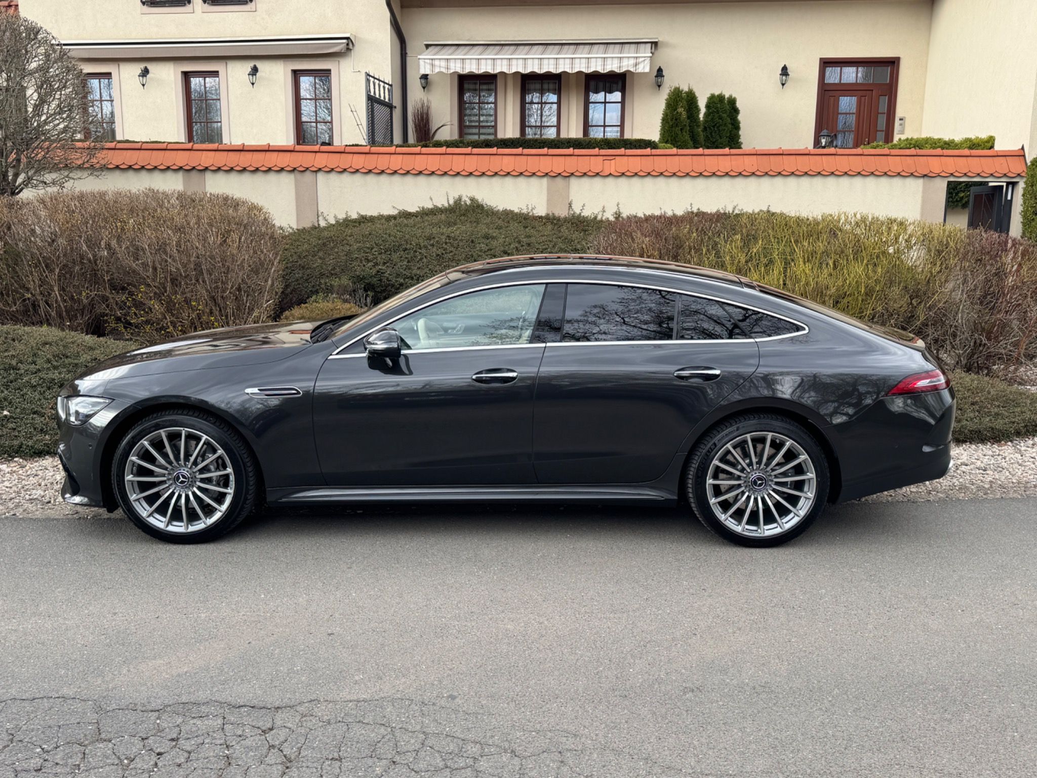 Mercedes-Benz AMG GT, 43 AMG 4Matic+, ČR, 1.Maj - fotka 2