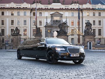 Stretch Limousine Dlouha Limo