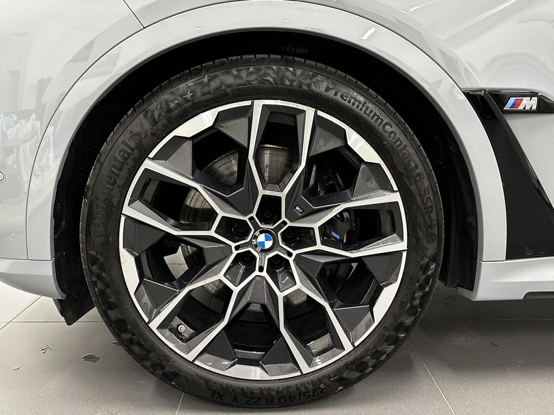 BMW X7, X7 M60i xDrive - fotka 6