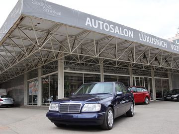 E420 V8 205kW