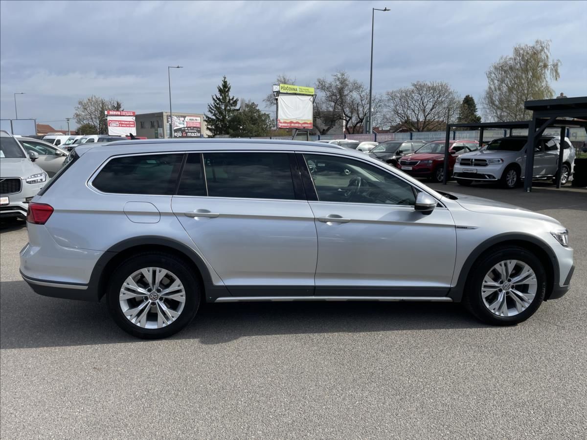 Volkswagen Passat, Alltrack 2.0TDi DSG 4M*Matrix - fotka 4