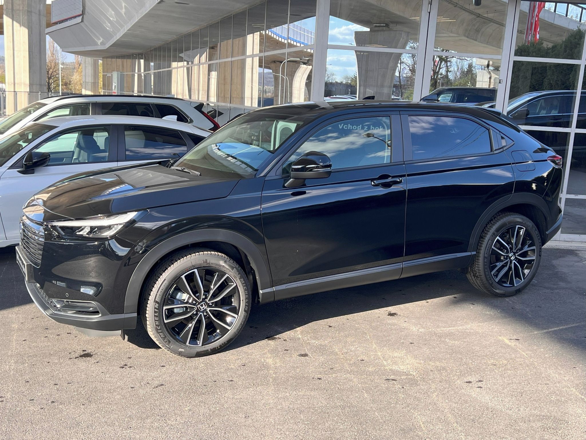 Honda HR-V, 1.5e:HEV Elegance - fotka 4