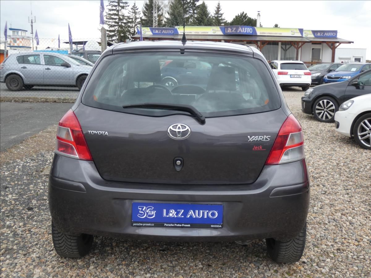 Toyota Yaris, 1,0 VVT-i - fotka 5