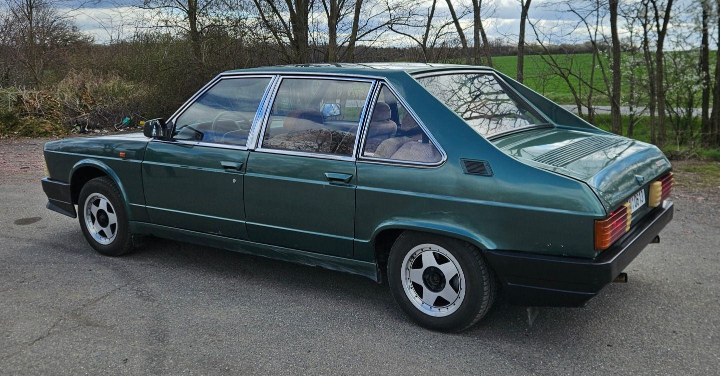 Tatra T613, /4 karburátor - fotka 4