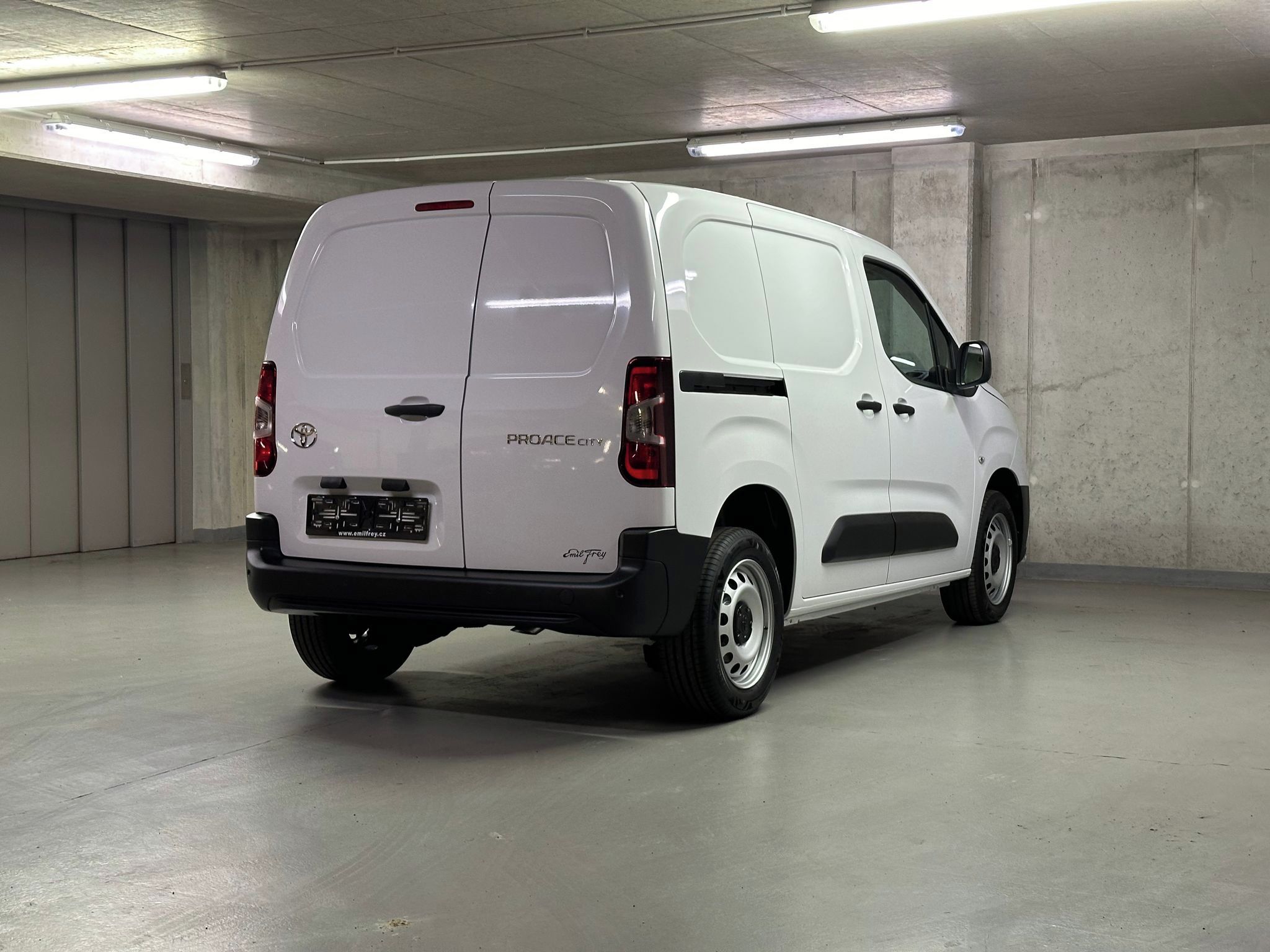 Toyota Proace City, Panel Van 1,5D 100k Short - fotka 5