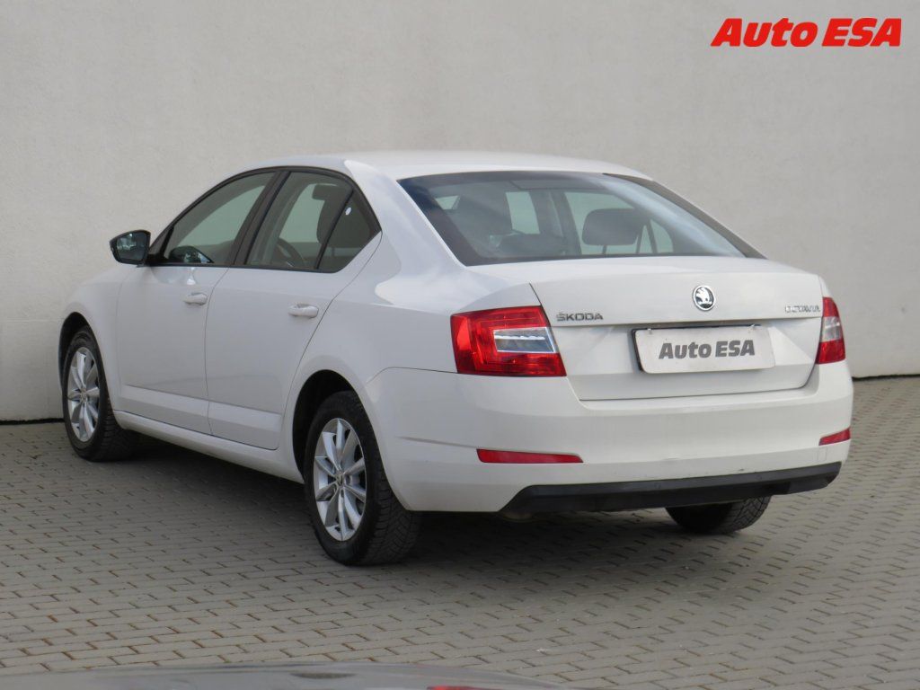 Škoda Octavia, 2.0TDi,ČR,AC,tempo - fotka 6