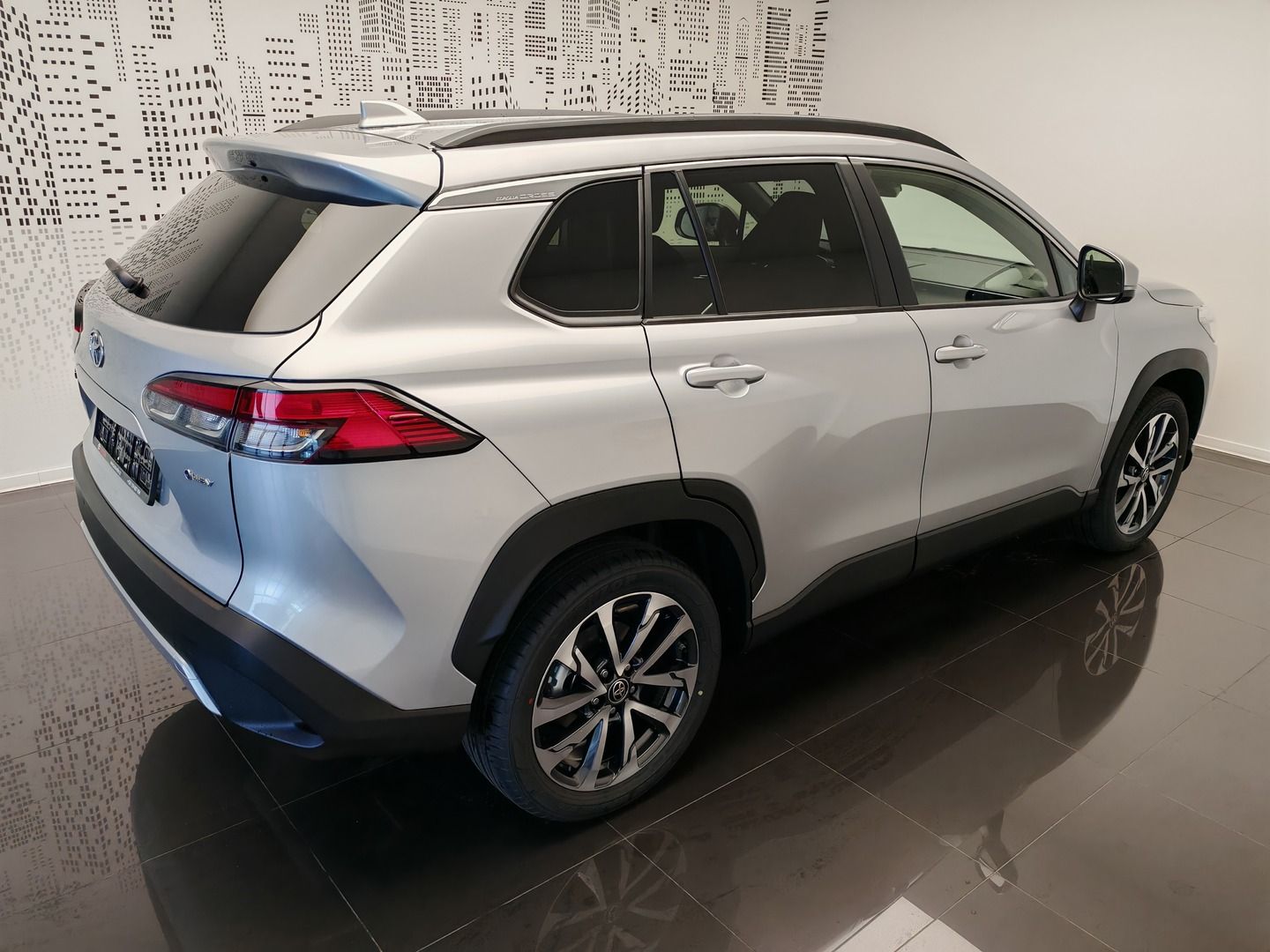 Toyota Corolla Cross, 2.0 Hybrid Style Tech - fotka 5