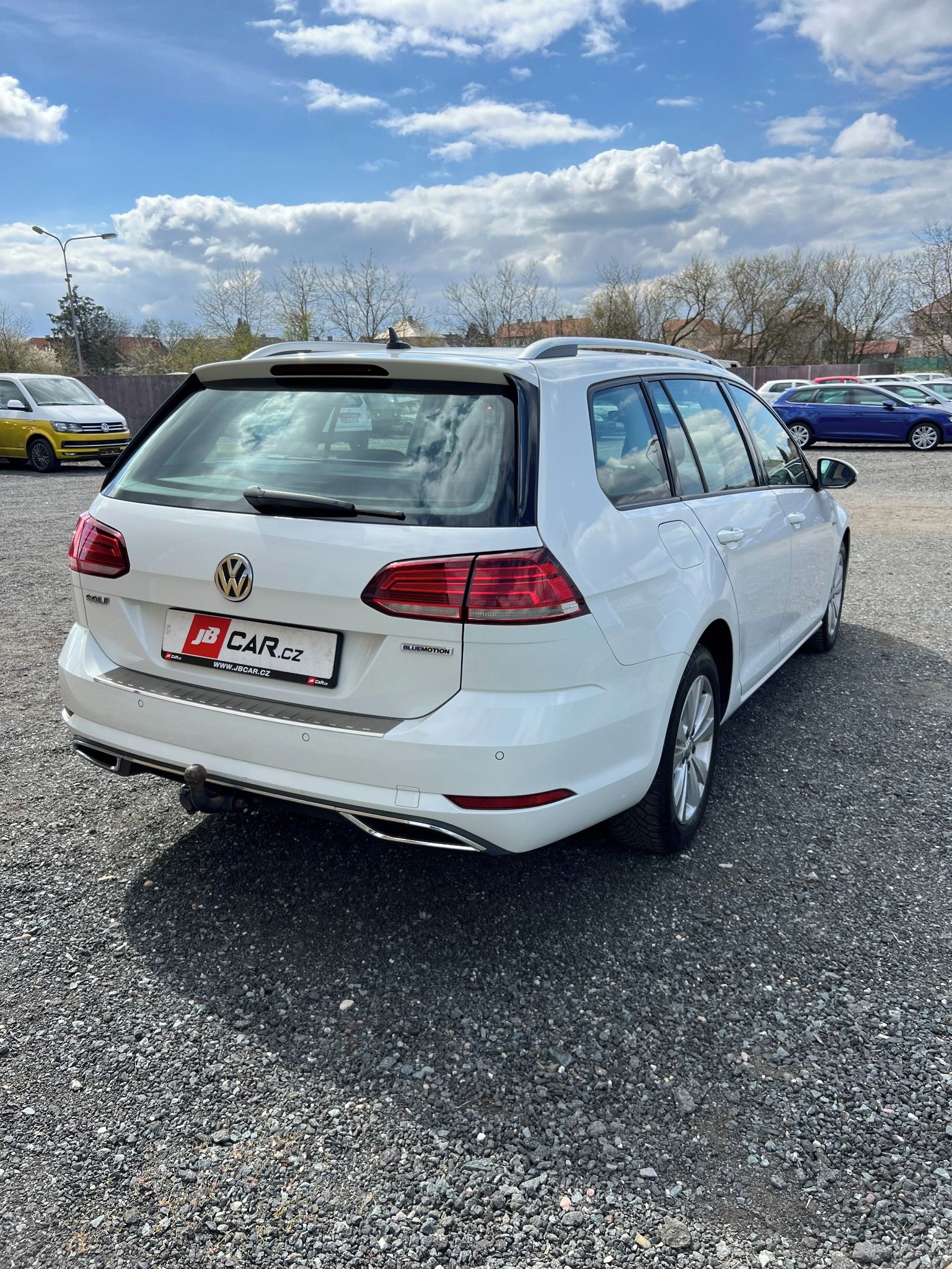 Volkswagen Golf, 1.5 TSI DSG NAVI TAŽNÉ 1.M DPH - fotka 4