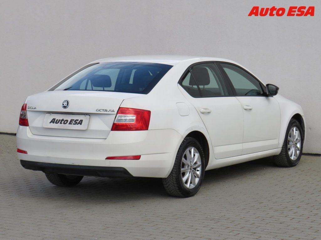 Škoda Octavia, 2.0TDi,ČR,AC,tempo - fotka 4
