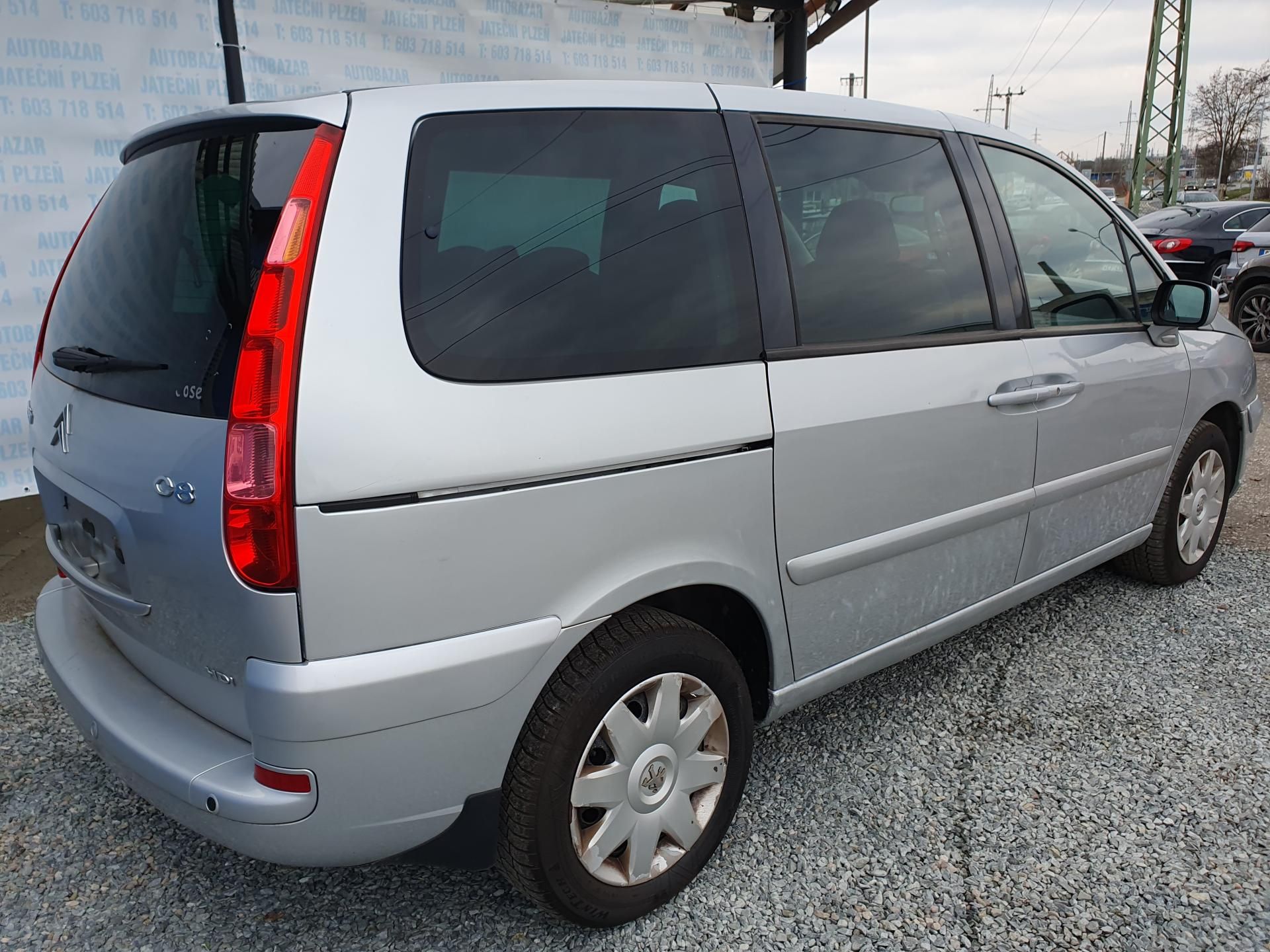 Citroën C8, 2.0 HDI 100 KW - fotka 5