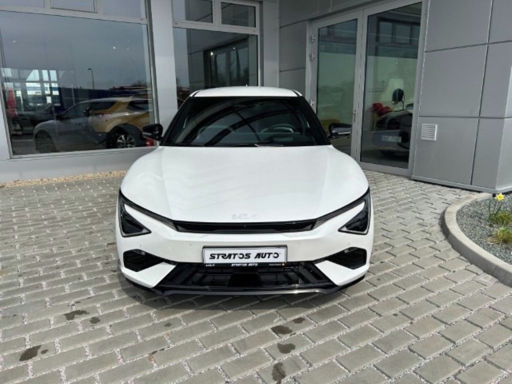 Kia EV6, GT-LINE 4x4, 239 KW + 84 KWH - fotka 2