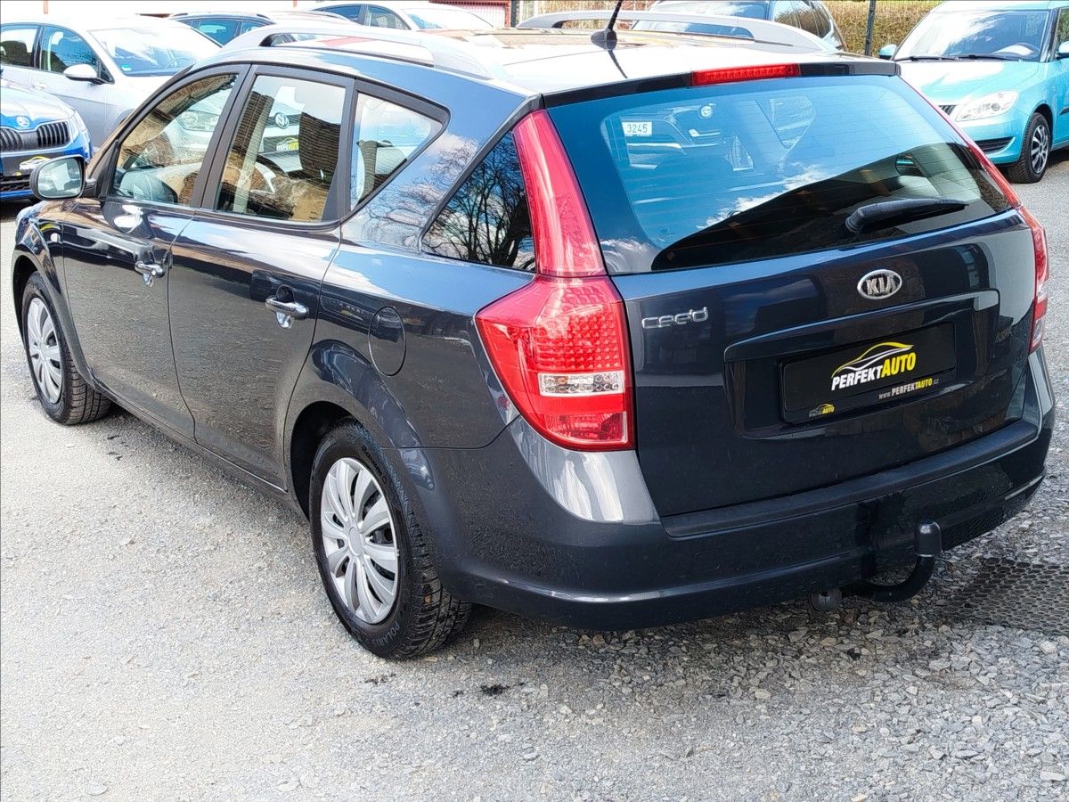 Kia Cee´d, 1,4 i 66kW, ACTIVE, TAŽNÉ ZAŘÍ - fotka 3