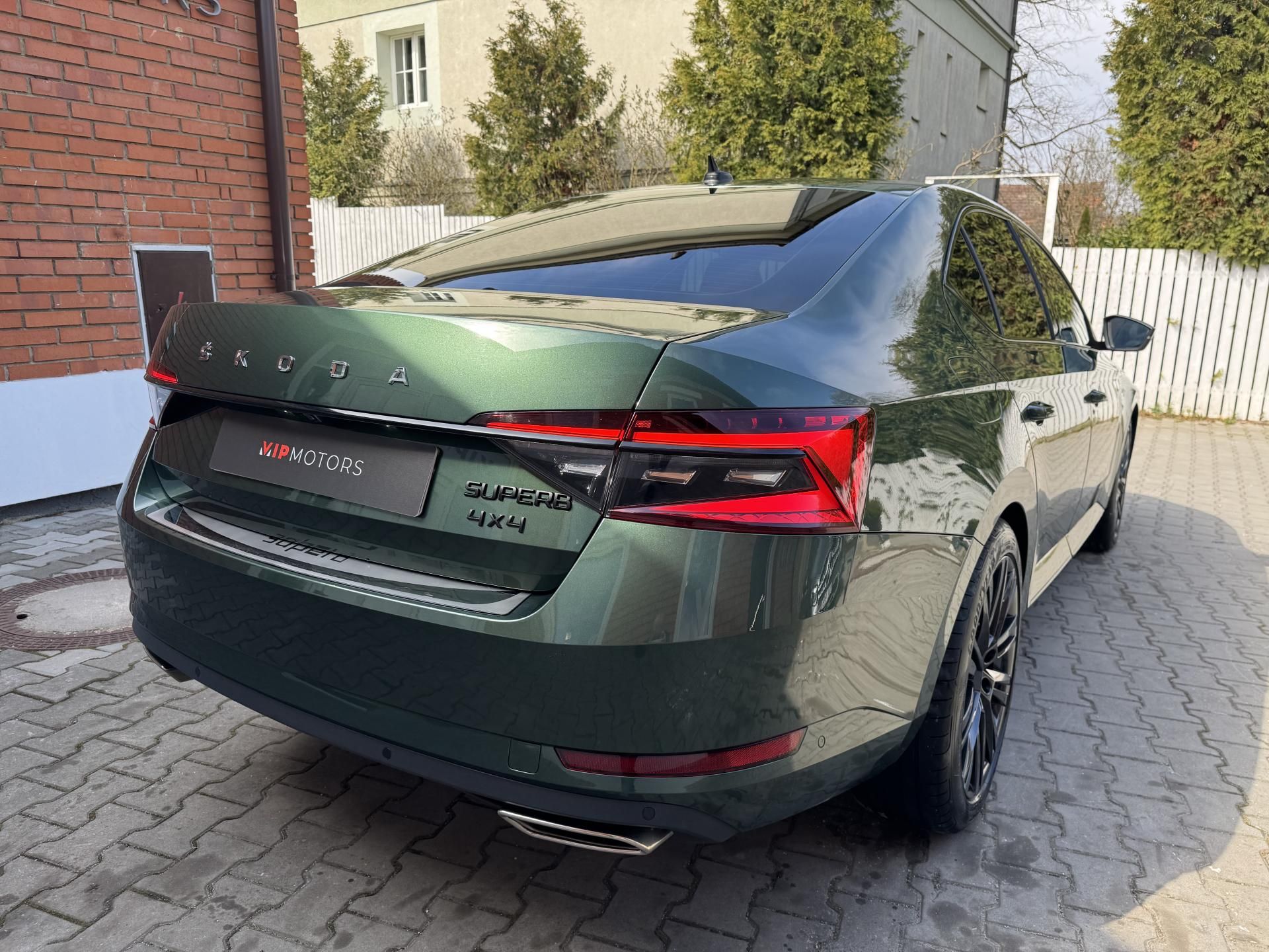 Škoda Superb, 2.0TSi-DSG-4x4-206KW-L&K-ČR - fotka 6