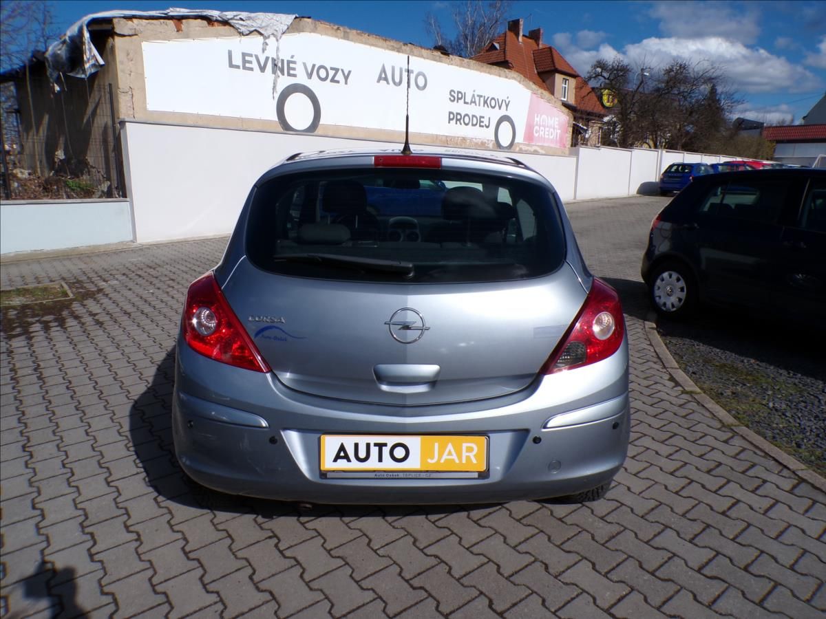 Opel Corsa, 1,2 16V - fotka 6