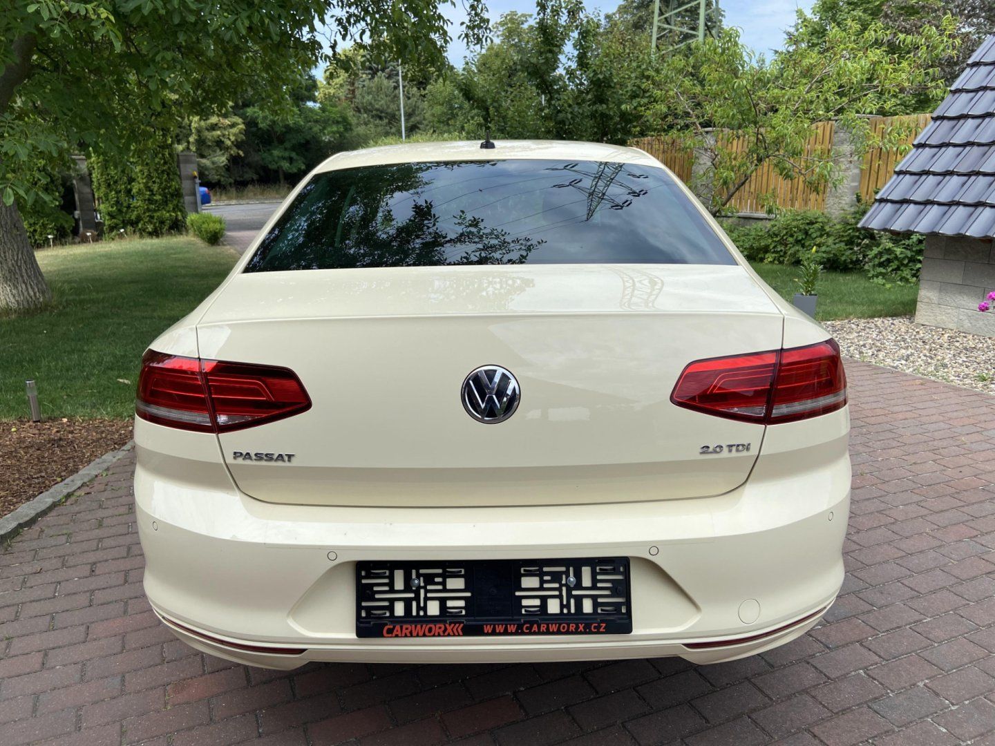 Volkswagen Passat, 2.0Tdi 110kw DSG - fotka 6