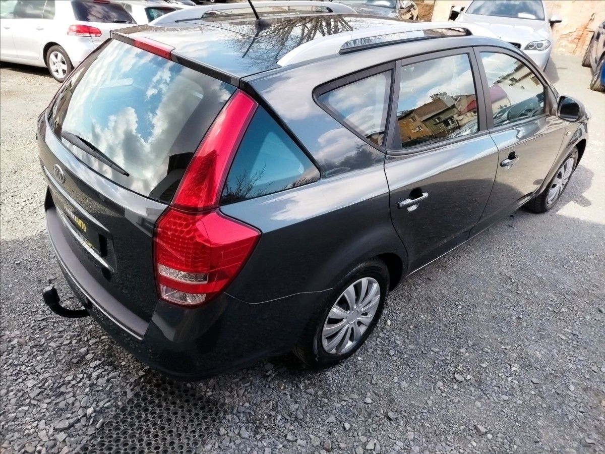 Kia Cee´d, 1,4 i 66kW, ACTIVE, TAŽNÉ ZAŘÍ - fotka 5
