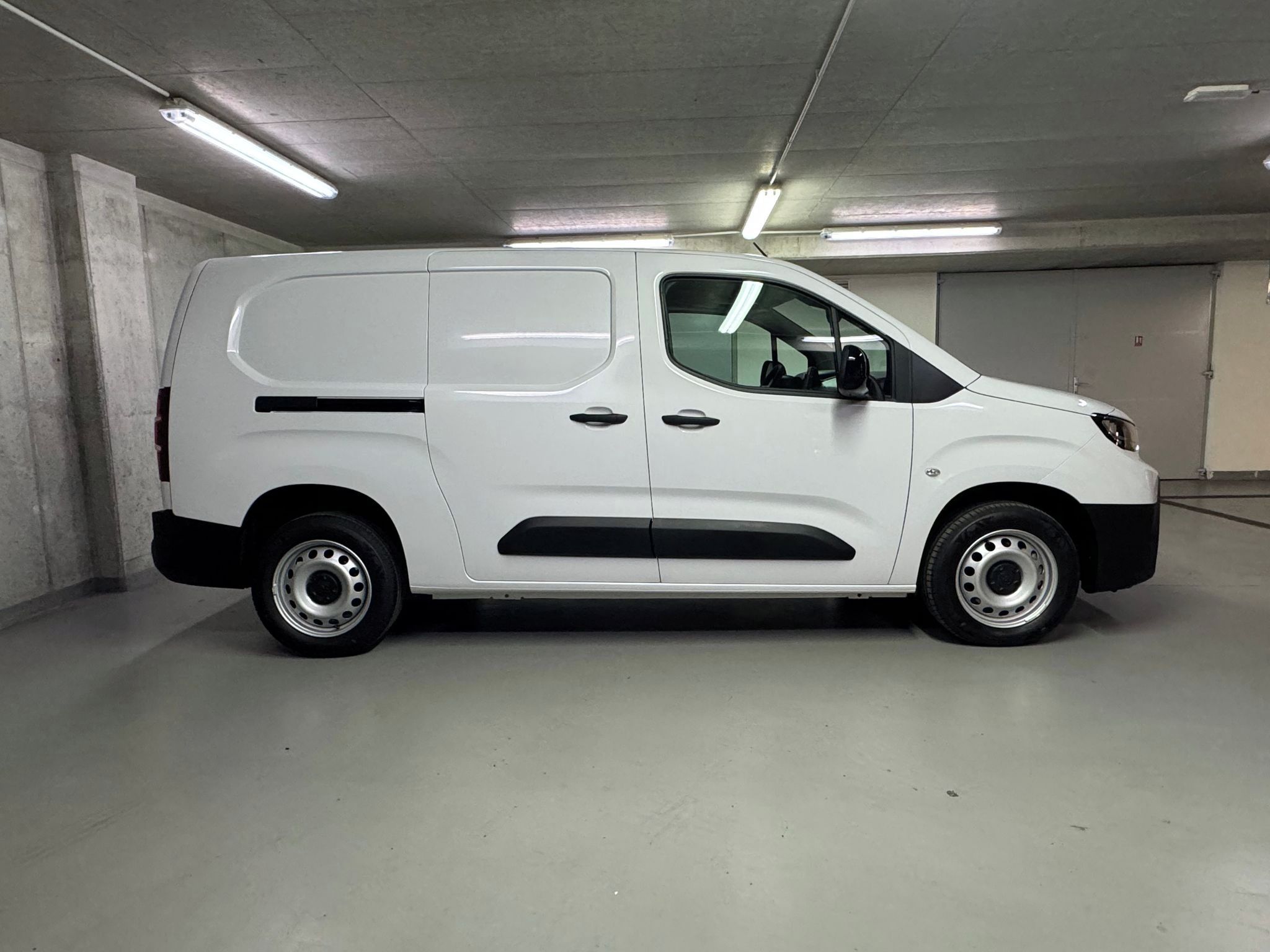 Toyota Proace City, Panel Van 1,5D 100k Long - fotka 4
