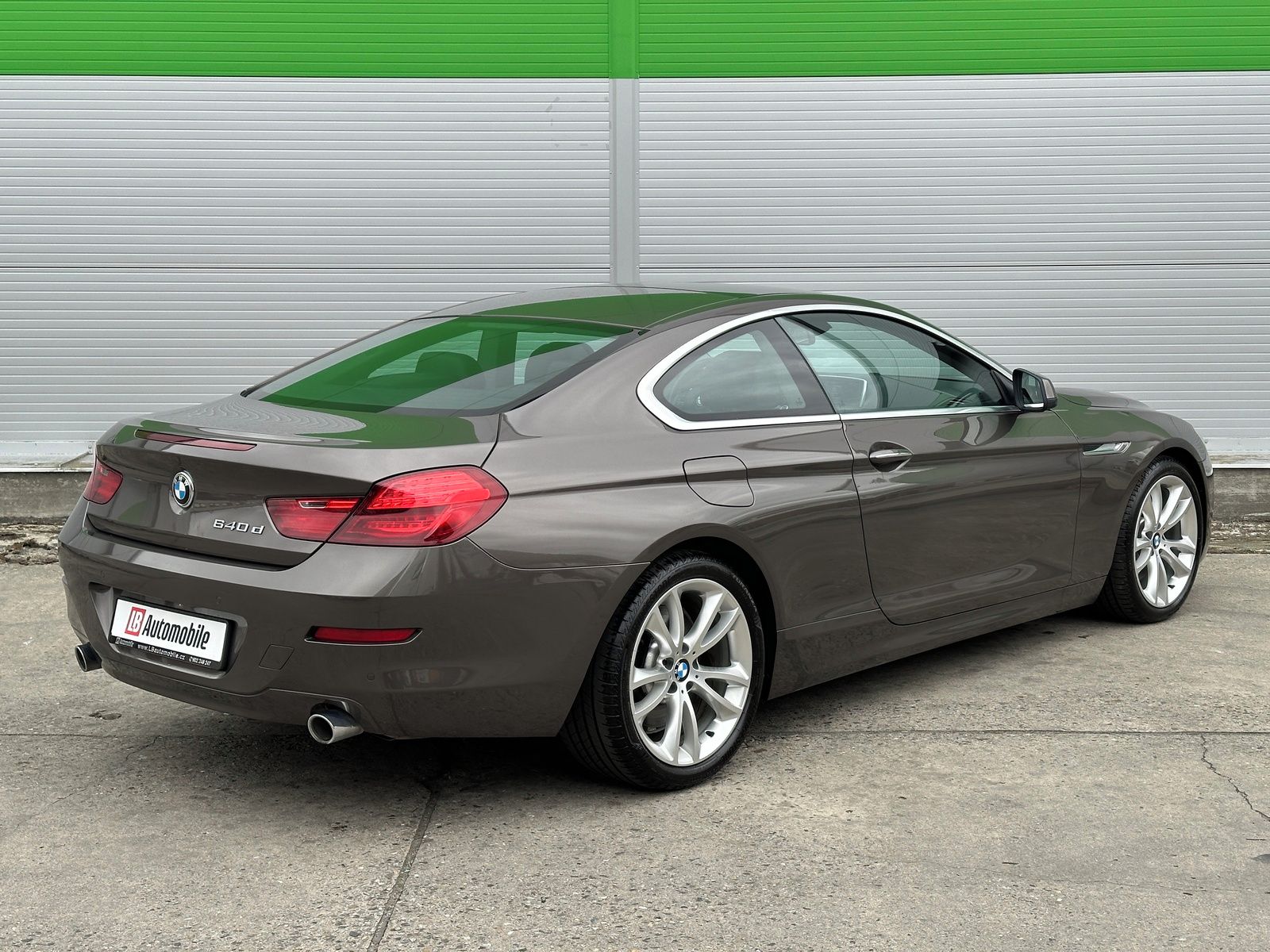 BMW Řada 6, 640d Coupé 8AT 230kW Head-Up A - fotka 4