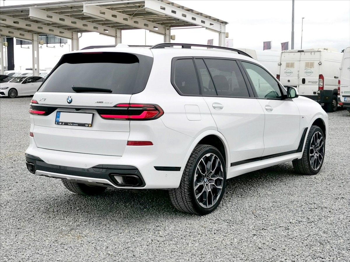 BMW X7, xD 40d M-sport/7míst/CZ/1.maj. - fotka 3