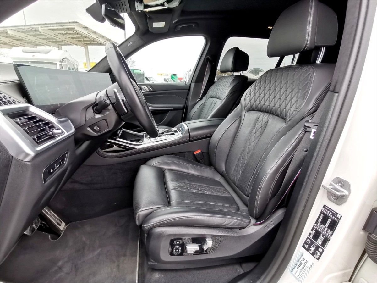 BMW X7, xD 40d M-sport/7míst/CZ/1.maj. - fotka 5