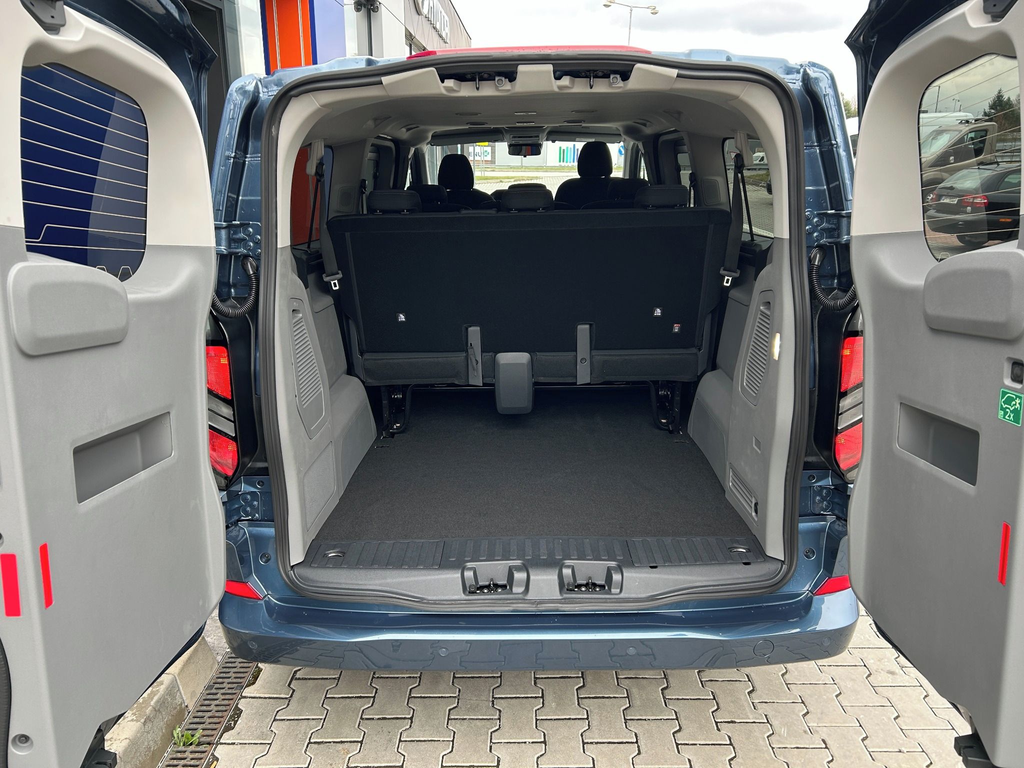 Ford Transit Custom, 2.0EcoBlue 125kW Limited320 L2 - fotka 6