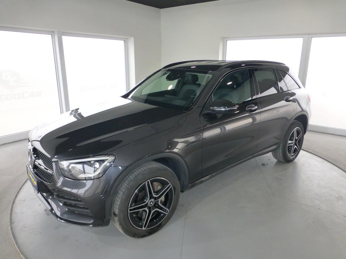 Mercedes-Benz GLC, 300DE**4MATIC **AMG** - fotka 3