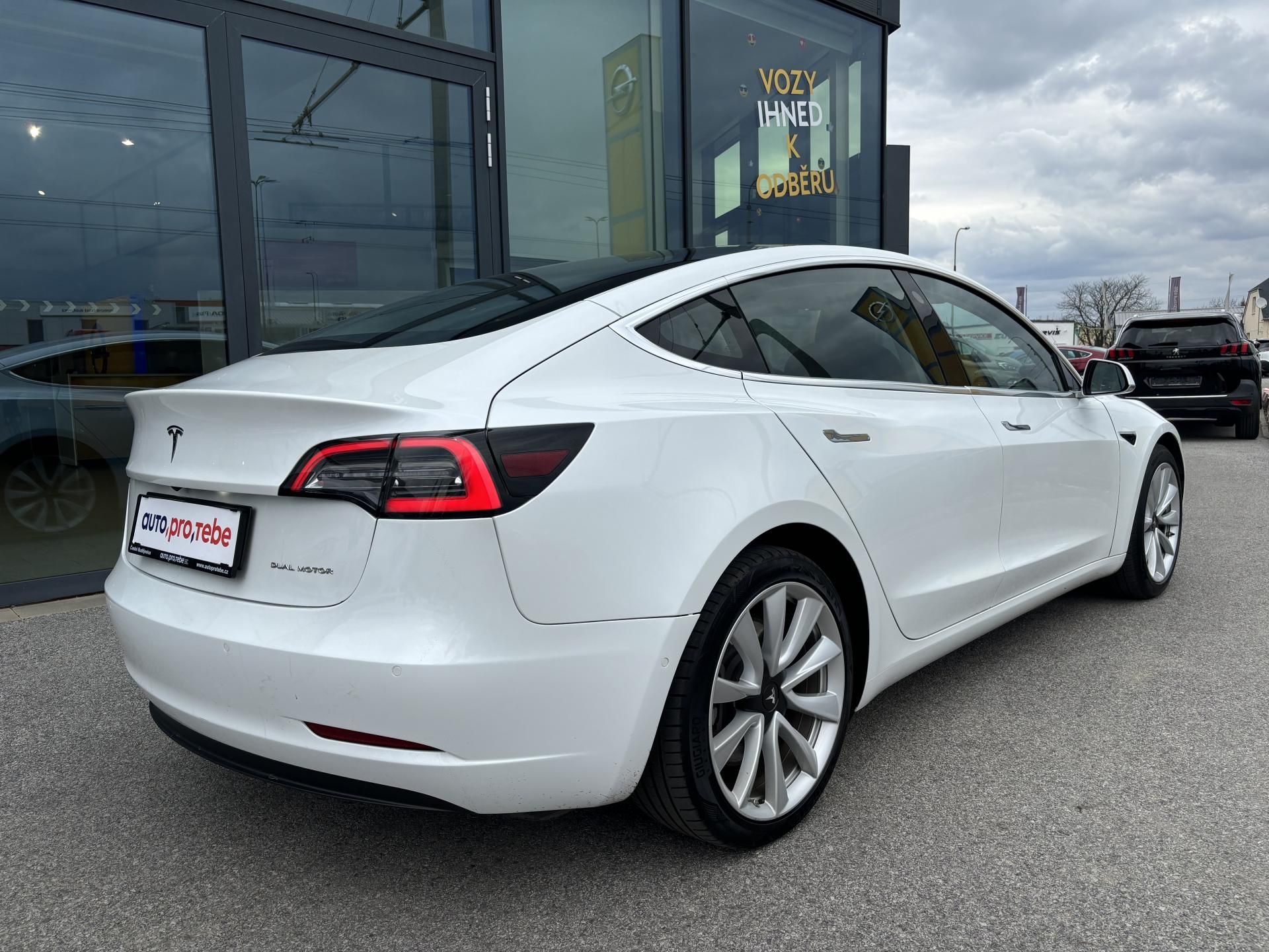 Tesla Model 3, Long Range AWD 75kWh DPH - fotka 4