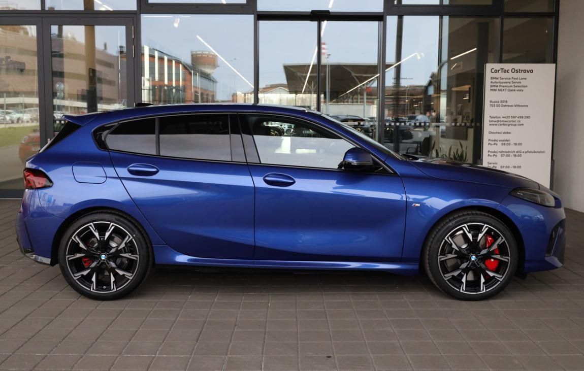 BMW Řada 1, 120d - fotka 4