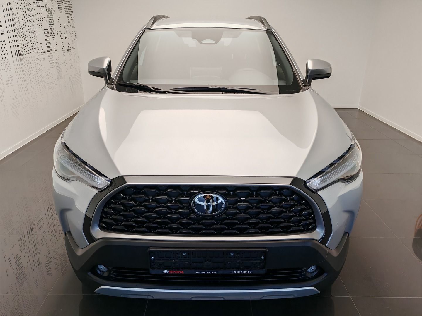 Toyota Corolla Cross, 2.0 Hybrid Style Tech - fotka 3
