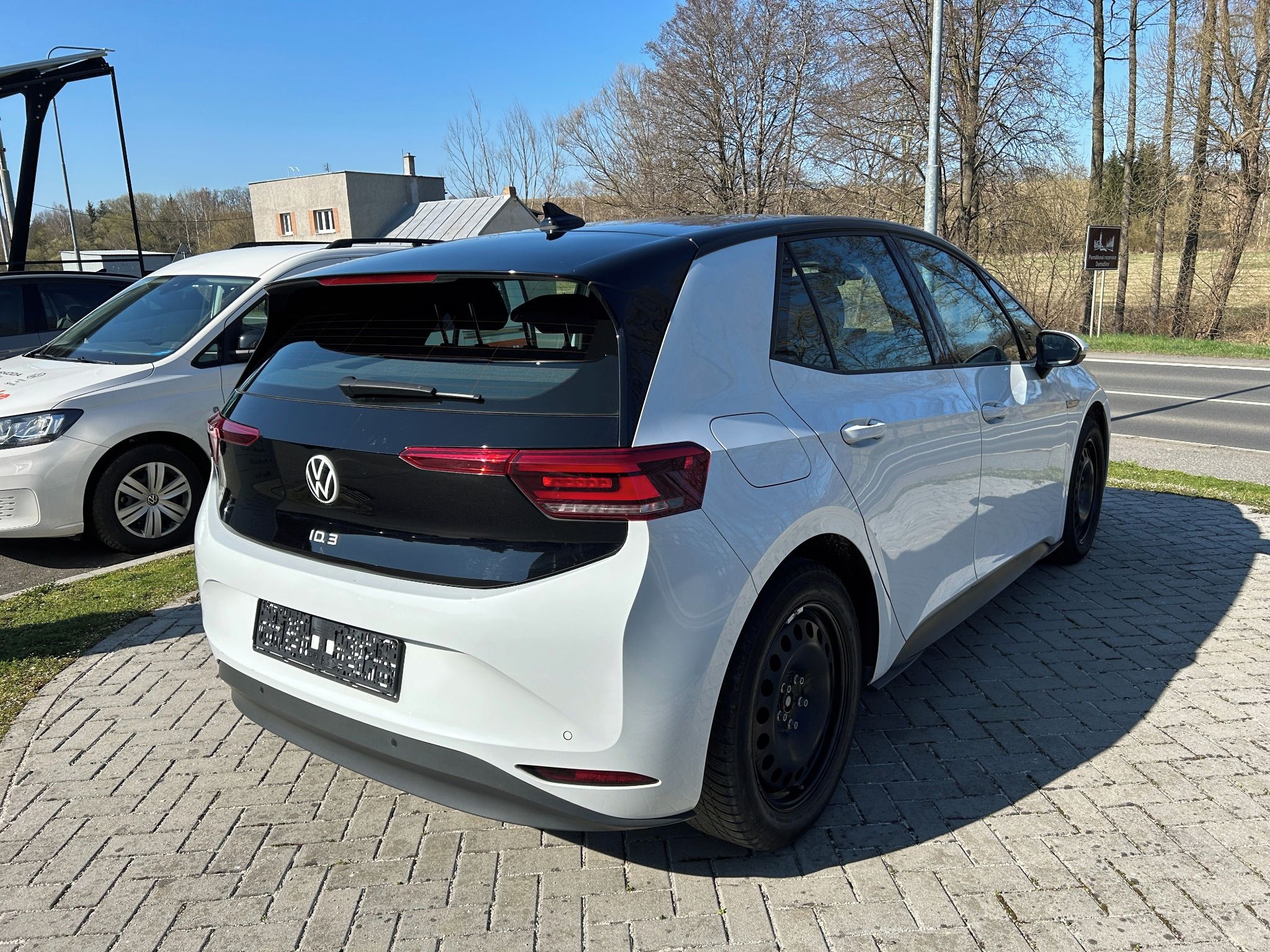 Volkswagen ID.3, Pro 107kw a 58kwh - fotka 5