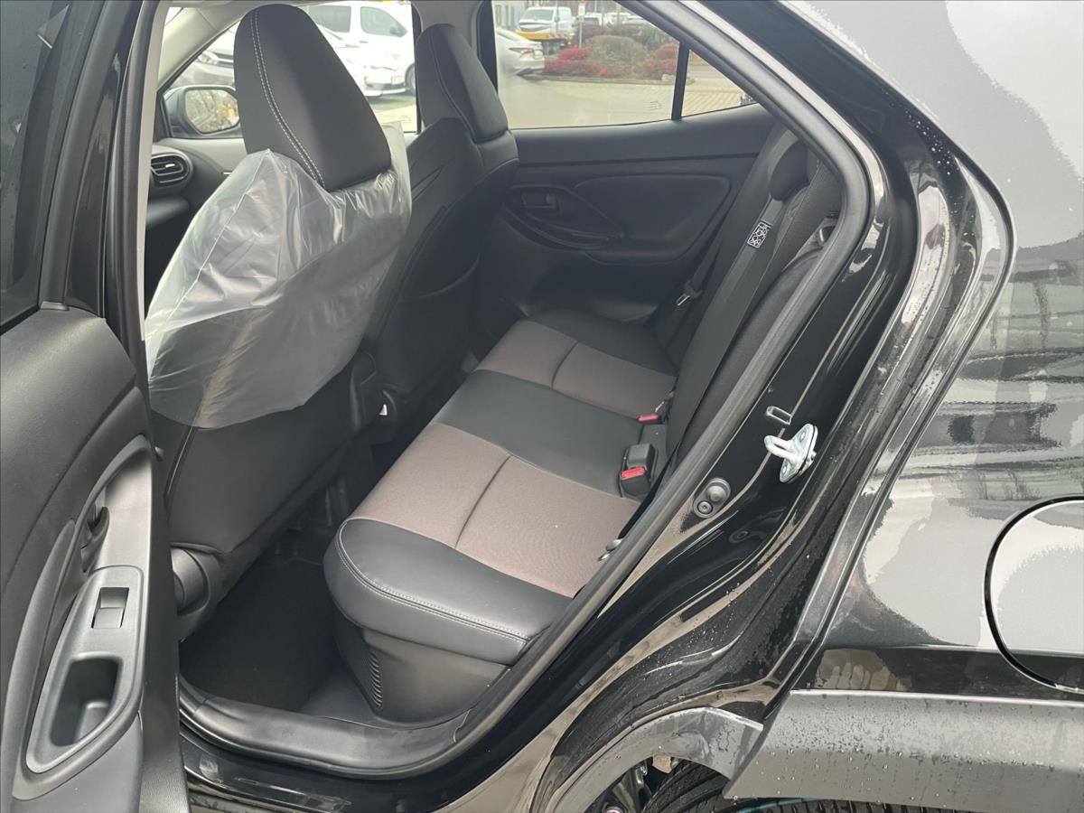 Toyota Yaris Cross, 1.5 MC24 - 1.5 TNGA HEV 116 - - fotka 6